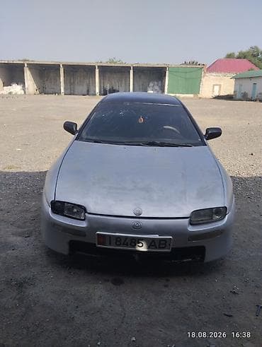 sprinter 516: Mazda 323: 1995 г., 1.5 л, Хэтчбэк — 1