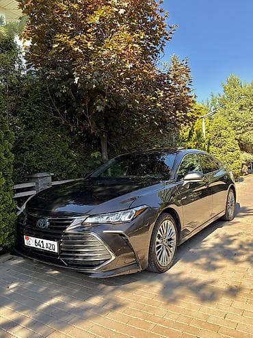 фит подушка: Toyota Avalon: 2018 г., 2.5 л, Гибрид — 2