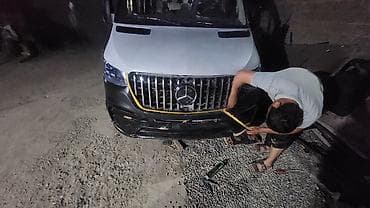 volvo ref: Передний тюнинг-комплект на Mercedes‑Benz Sprinter 906 переделка 907 — 1