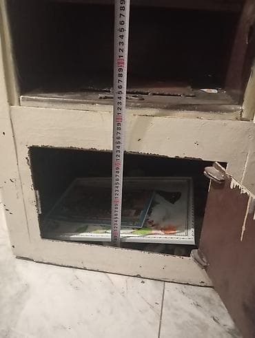 металлические шкафы для одежды: Металлический сейф с ключевым замком - Материал: сталь, массивные — 7