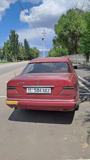 Транспорт: Mercedes-Benz W124: 1994 г., 2 л, Механика, Бензин, Седан — 4