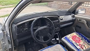 машины голф: Volkswagen Golf: 1993 г., 1.8 л, Механика, Хэтчбэк — 6