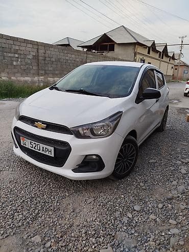 на прадо: Chevrolet Spark: 2018 г., 1 л, Автомат, Бензин, Хэтчбэк — 1