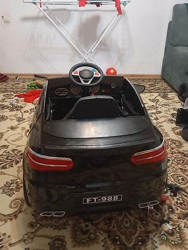 Детский мир: Детский электромобиль Mercedes‑стиля (номер FT‑988), черный — 3