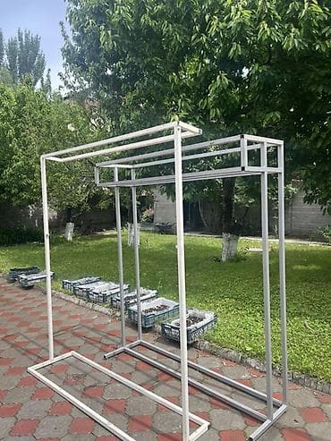Торговое оборудование: Кронштейн Для одежды, Материал: Металл, С подсветкой, Б/у — 6