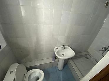 flat osh: СРОЧНАЯ АРЕНДА КОММЕРЧЕСКОГО ПОМЕЩЕНИЯ! 🔥 📍 Локация: Советская, ниже — 2