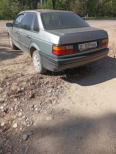 Volkswagen: Volkswagen Passat: 1990 г., Механика, Седан — 3
