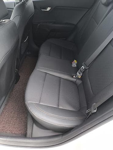 Транспорт: Kia Stonic: 2019 г., 1.6 л, Автомат, Дизель, Кроссовер — 7