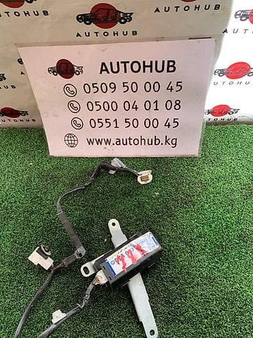 Блок управления Toyota Celsior UCF31, двигатель 3UZ‑FE, год 2005