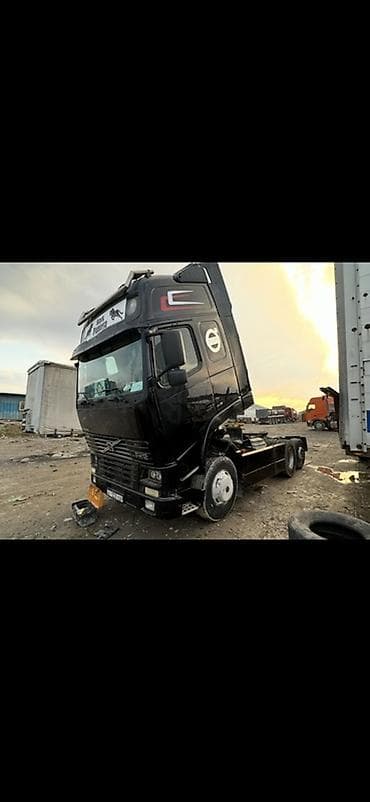 Унаа: Сүйрөгүч, Volvo, 2000 г., Тенттелген — 3