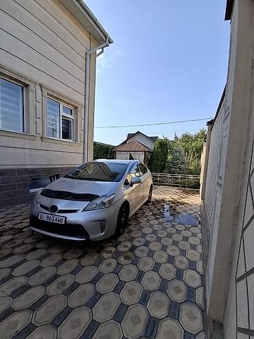Toyota Prius: 2014 г., Автомат, Гибрид, Хэтчбэк