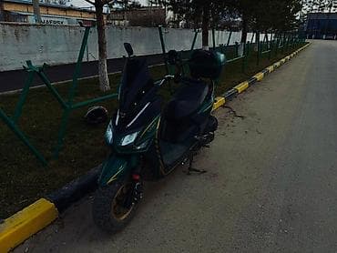 мапеды самурай: Макси-скутер Suzuki, 150 куб. см, Бензин, Б/у — 2