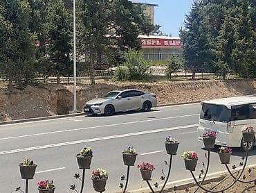 ls 470: Lexus ES: 2017 г., 2.5 л, Гибрид, Седан — 3