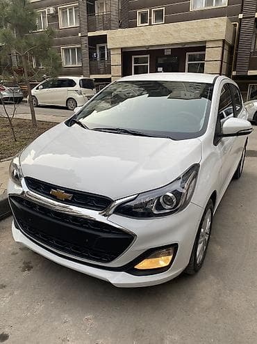 Chevrolet Spark: 2019 г., 1 л, Вариатор, Бензин, Хэтчбэк