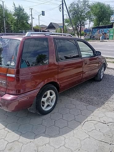 мотор жок: Mitsubishi Space Wagon: 1992 г., Вэн/Минивэн — 3