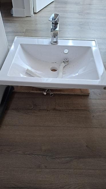 bed: Раковина для ванной, Особенности: Глянцевое, Материал: Керамика, Размер: 57 x 45 см — 1