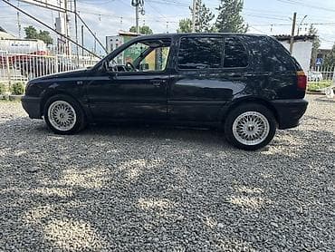 левое крыло ист: Volkswagen Golf: 1993 г., 1.6 л, Механика, Бензин, Хэтчбэк — 3