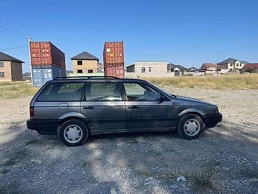 леди: Volkswagen Passat Variant: 1989 г., 1.8 л, Механика, Бензин, Универсал — 4