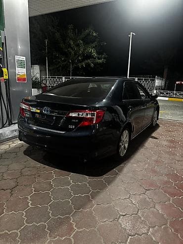 byd e7: Toyota Camry: 2014 г., 2.5 л, Автомат, Гибрид, Седан — 1