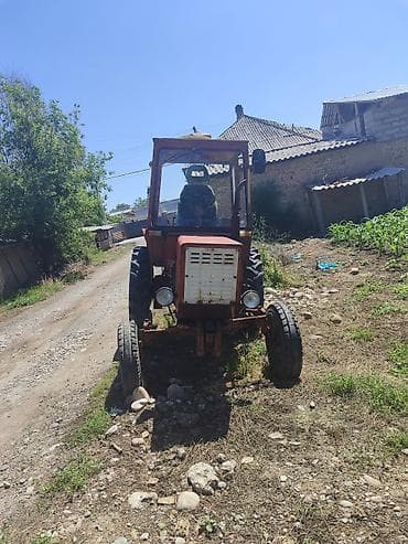 уголок для трактора: Трактор колесный с кабиной - Компактный универсальный трактор — 2