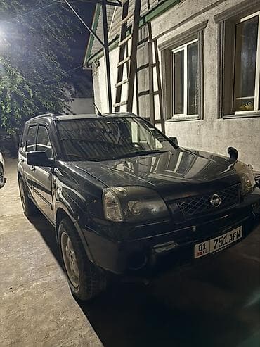 Nissan X-Trail: 2004 г., 2.5 л, Механика, Бензин, Кроссовер
