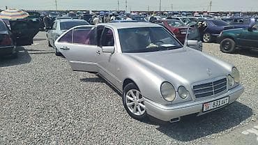 Mercedes-Benz E-Class: 1995 г., 0.2 - engine capacity л, Кол менен иштөөчү, Седан — 1