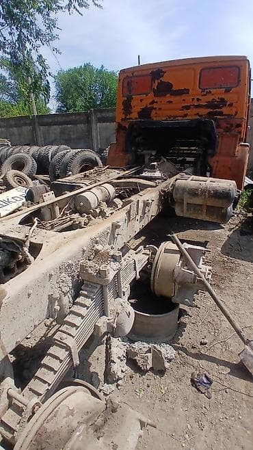 Унаа тетиктери: Камаз на запчасти кабина задний мост передний балка с рессорами — 7