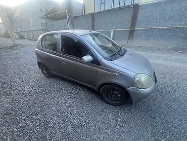 Toyota Vitz: 2001 г. — 3