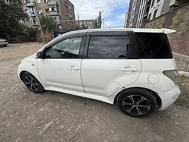 Toyota Ist: 2003 г., 1.5 л, Автомат, Бензин, Хэтчбэк — 4
