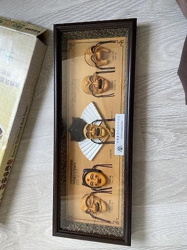 мини зеркало с подсветкой: Панно с корейскими традиционными масками Hahoe (Mask Play of Hahoe) - — 3