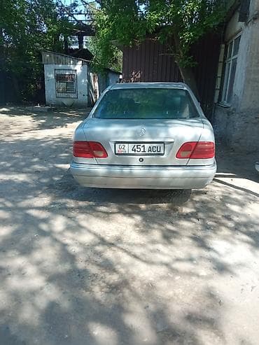 c class: Mercedes-Benz E-Class: 1996 г., 2.3 л, Автомат, Газ, Седан — 3