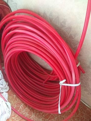 Окна и комплектующие: Теплые полы, нарезаны по по 30 +- 1-2м метров . 3 связки. Контур — 1