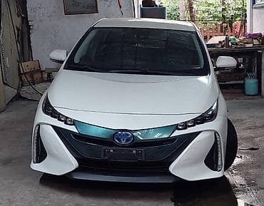 Toyota Prius: 2017 г., 1.8 л, Вариатор, Гибрид, Хэтчбэк