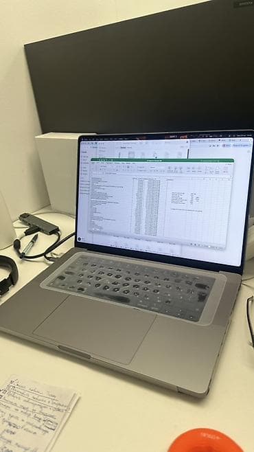 Apple MacBook Pro 16. M1" (серия с чипом Apple Silicon) 16 оперативки