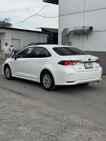 Унаа сатуу: Toyota Corolla: 2023 г., 1.8 л, Вариатор, Гибрид, Седан — 6