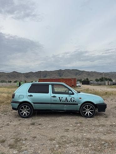Volkswagen Golf: 1991 г., Бензин, Хэтчбэк