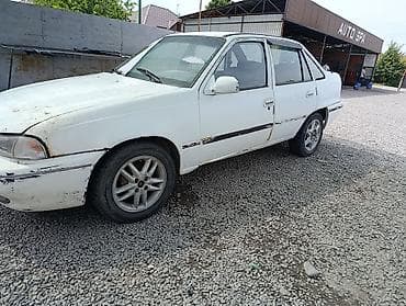 210 mers: Daewoo Nexia: 1996 г., 1.5 л, Механика, Бензин, Седан — 1
