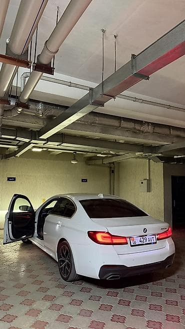 BMW 5 series: 2020 г., Автомат, Гибрид, Седан — 1