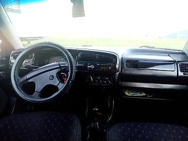 Продажа авто: Volkswagen Vento: 1993 г., 1.8 л, Механика, Бензин, Седан — 8