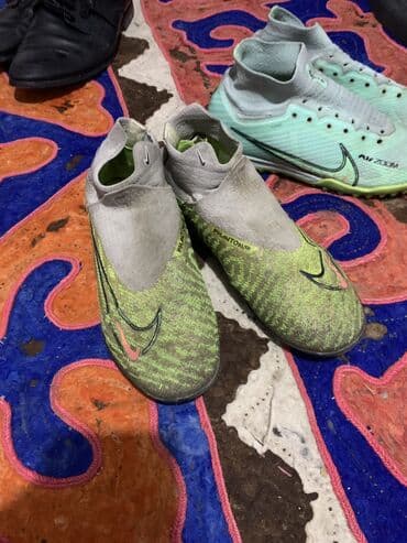 nike react: Ну 1 это эйр зумы 38-39 размера дефектов нету шнурки одену не пахнут — 1