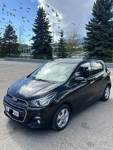 Chevrolet Spark: 2017 г., 1 л, Вариатор, Бензин, Хэтчбэк