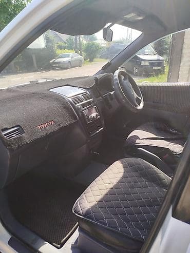 70: Toyota Ipsum: 1998 г., Автомат, Бензин, Минивэн — 4