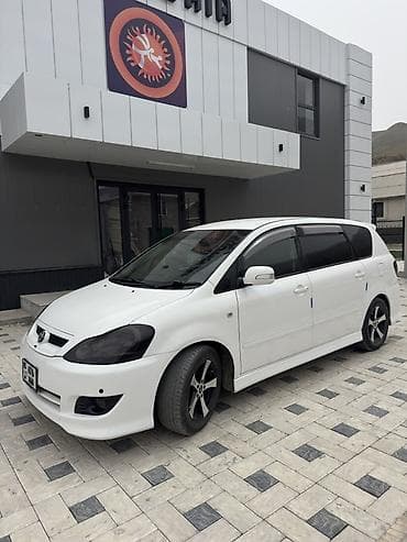 Toyota Ipsum: 2004 г., 2.4 л, Автомат, Бензин, Минивэн
