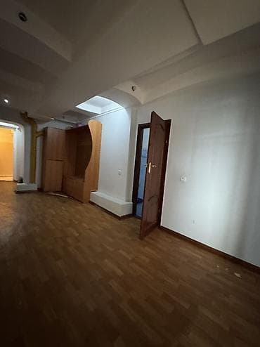 4 комнаты, 85 м², Индивидуалка, 8 этаж, Старый ремонт