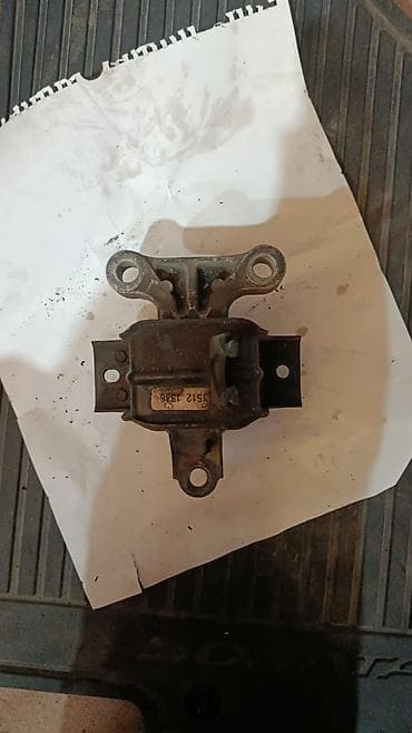 k 5: Подушка мотора Kia 2015 г., Б/у, Оригинал — 1