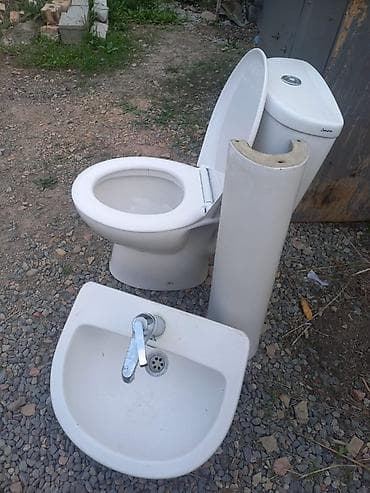 для туалета: Сантехнический комплект для санузла Состав: - Напольный унитаз с — 1