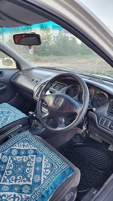 внедорожник сатылат: Honda Accord: 2001 г., 1.8 л, Кол менен иштөөчү, Бензин, Седан — 1