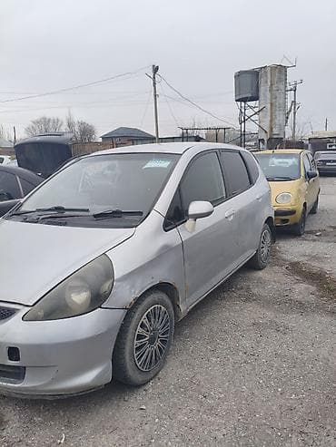фит бампера: Honda Fit: 2003 г., 1.3 л, Вариатор, Бензин, Хэтчбэк — 3