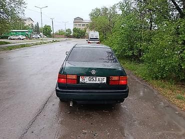 Volkswagen Vento: 1998 г., 1.8 л, Механика, Бензин, Седан