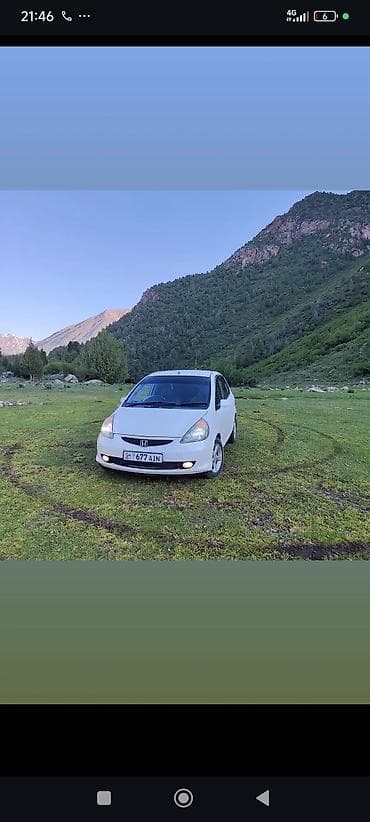 e34 540: Honda Fit: 2002 г., 1.3 л, Автомат, Бензин, Хэтчбэк — 5